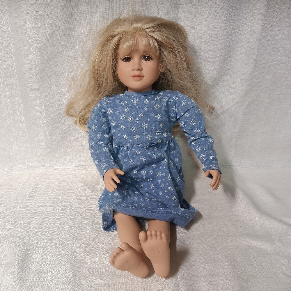 My Twinn Doll 23" Posable Vintage 2001 Doll Long‎ Blonde Hair Brown Eyes Dress